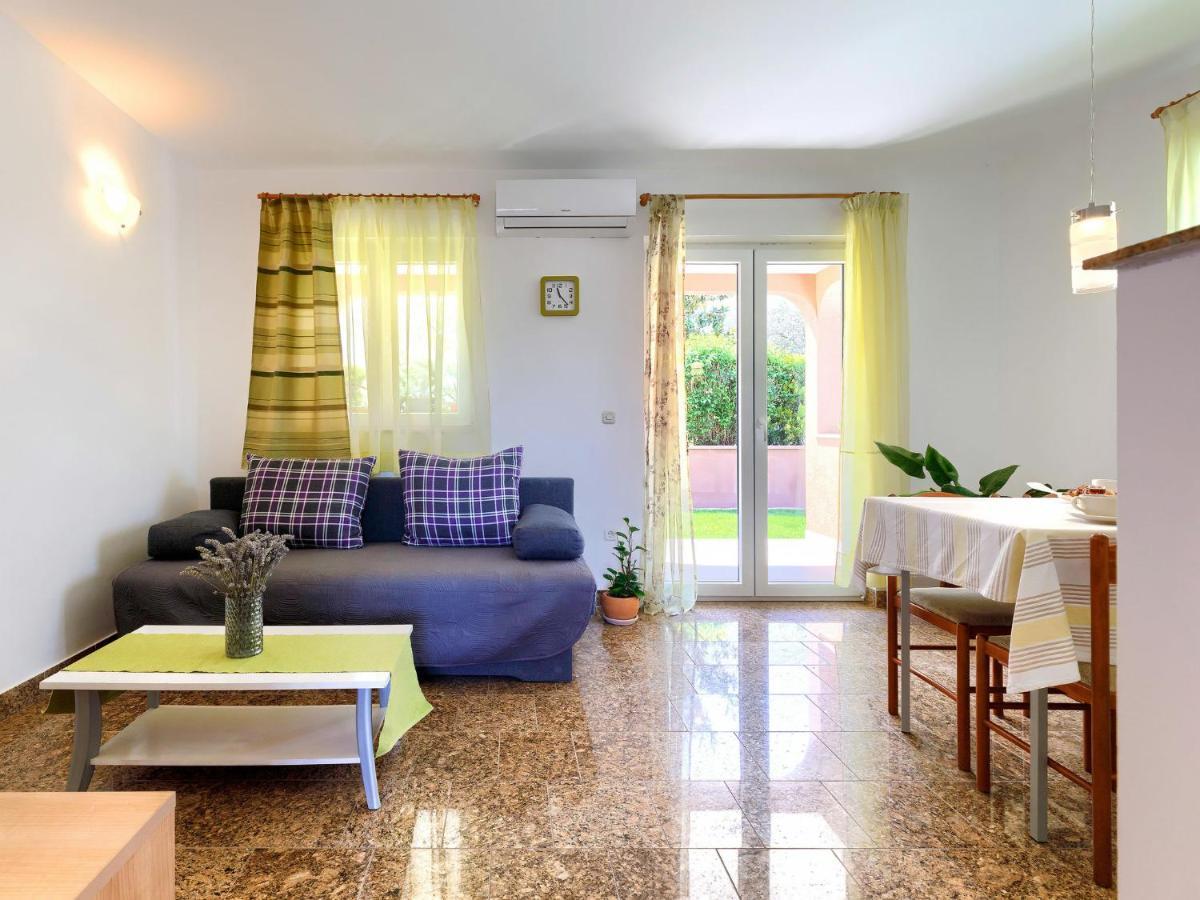 Holiday Home House Eric&Paolo By Interhome プーラ エクステリア 写真