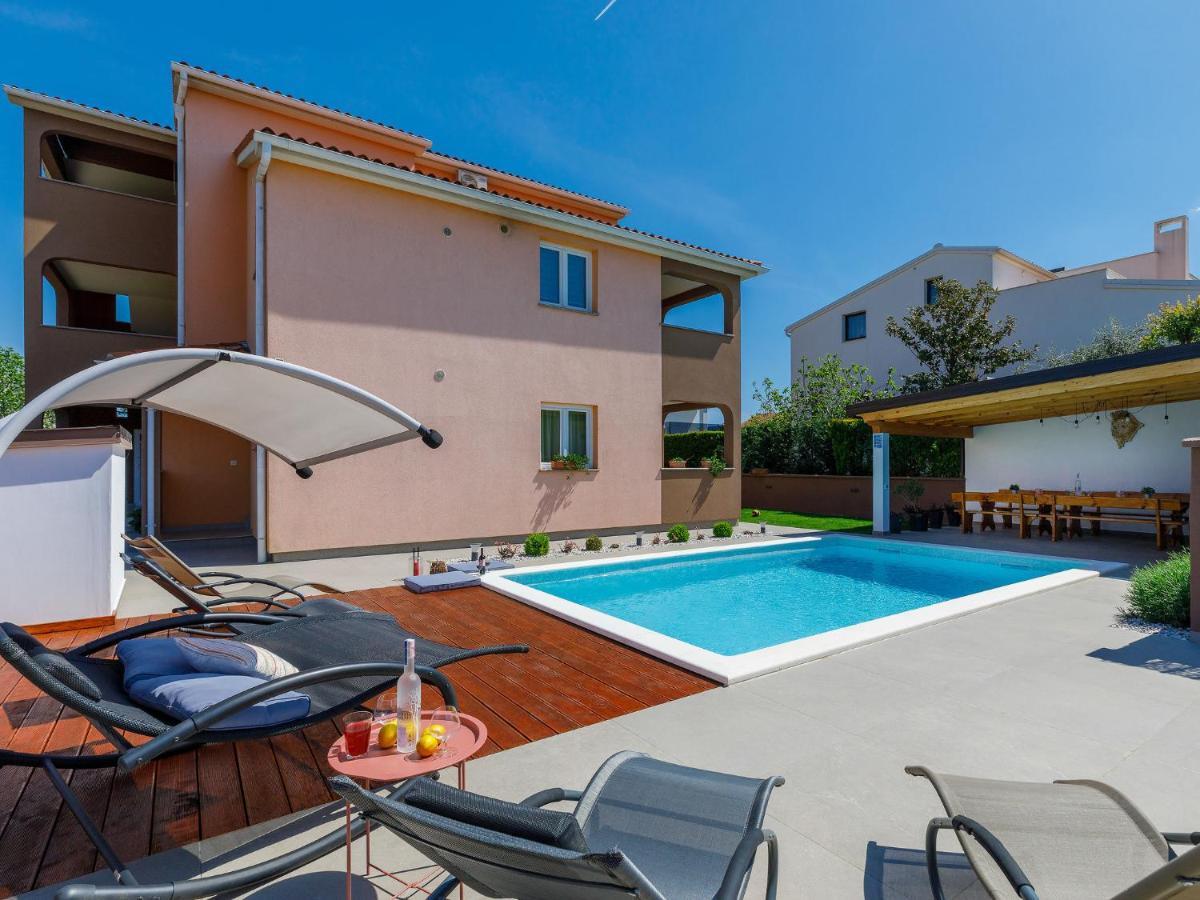 Holiday Home House Eric&Paolo By Interhome プーラ エクステリア 写真