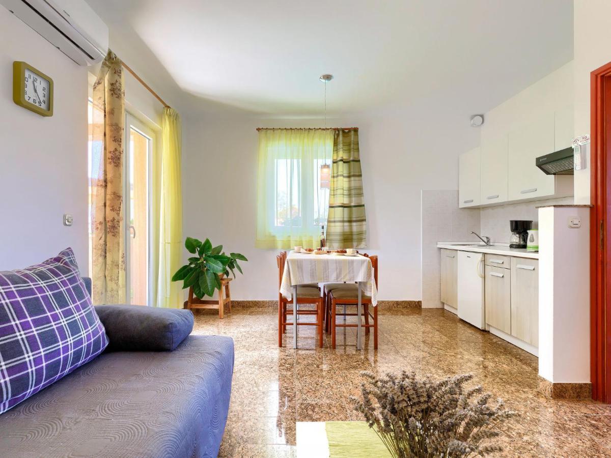 Holiday Home House Eric&Paolo By Interhome プーラ エクステリア 写真